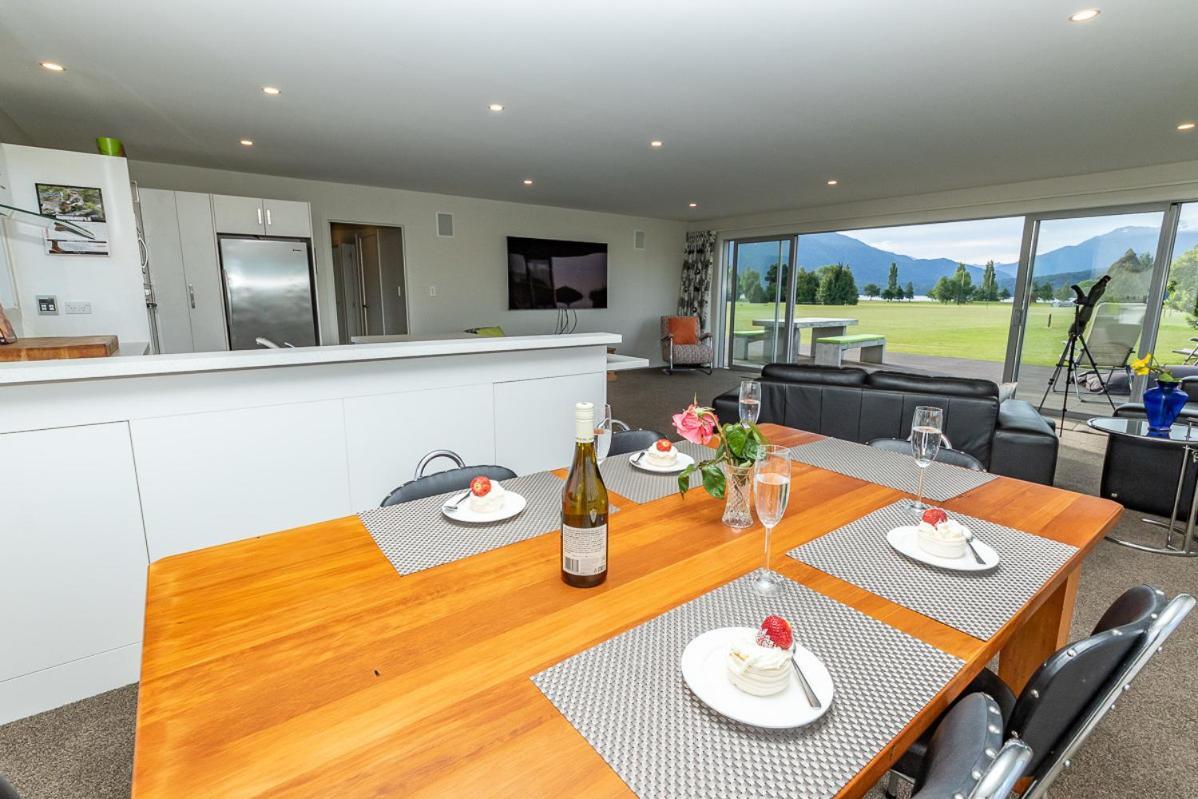 Poppa Pete'S - Te Anau Holiday Home Zewnętrze zdjęcie